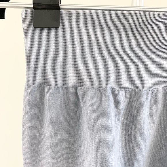 Nikibiki Vintage Grey Leggings - Picture 3 of 4